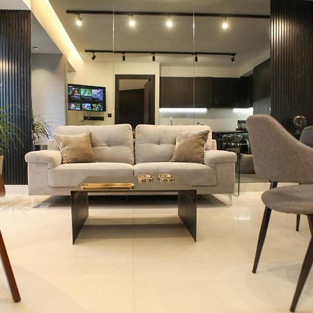 Raam Luxury Suites Ларнака Екстериор снимка