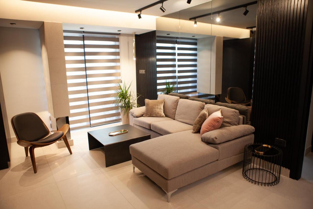 Raam Luxury Suites Ларнака Екстериор снимка