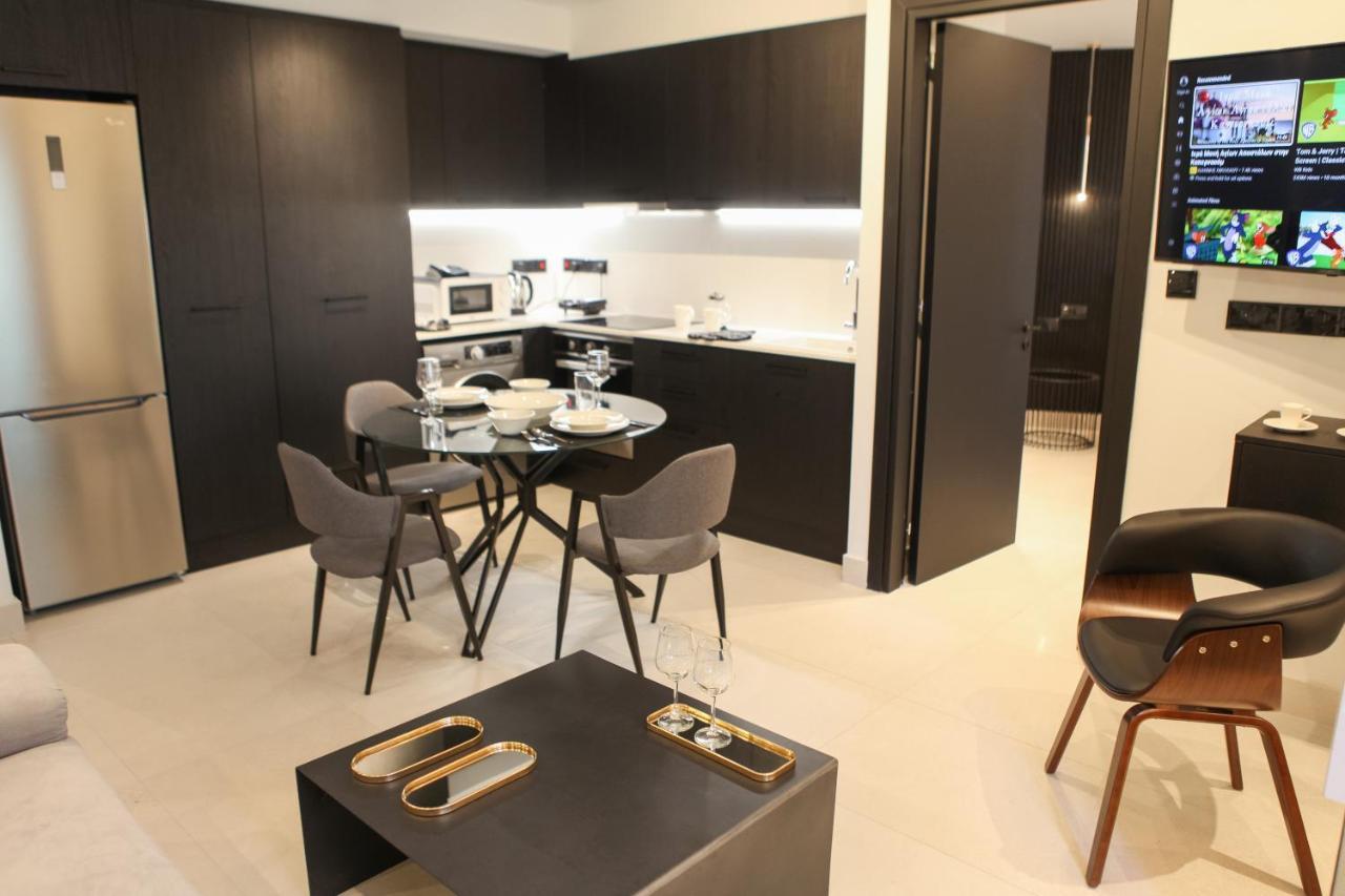 Raam Luxury Suites Ларнака Екстериор снимка