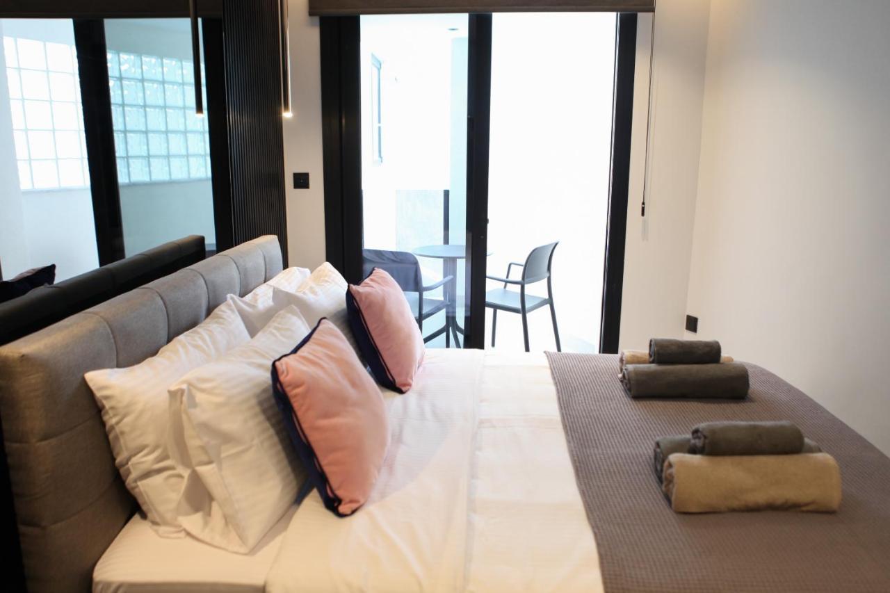 Raam Luxury Suites Ларнака Екстериор снимка