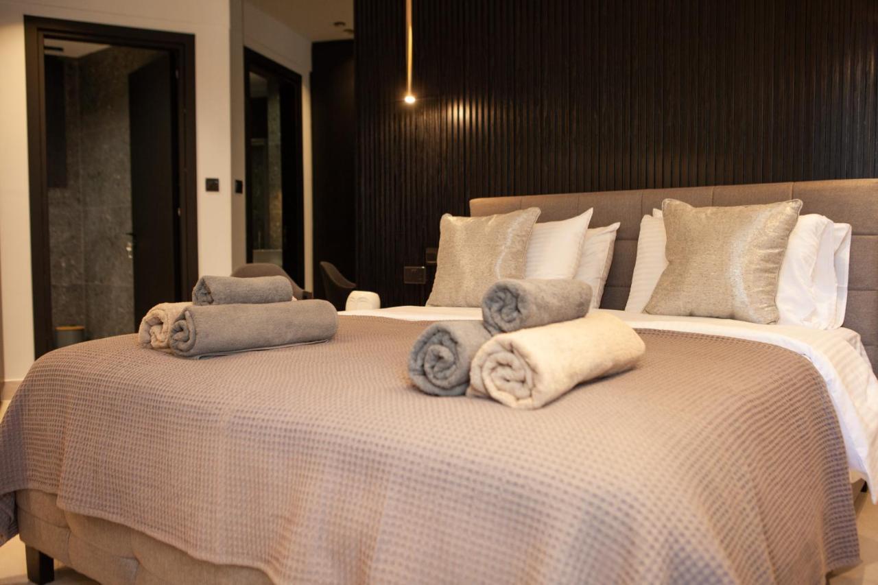 Raam Luxury Suites Ларнака Екстериор снимка