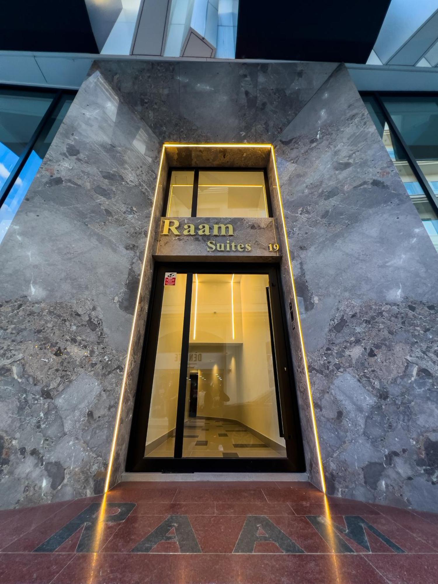 Raam Luxury Suites Ларнака Екстериор снимка
